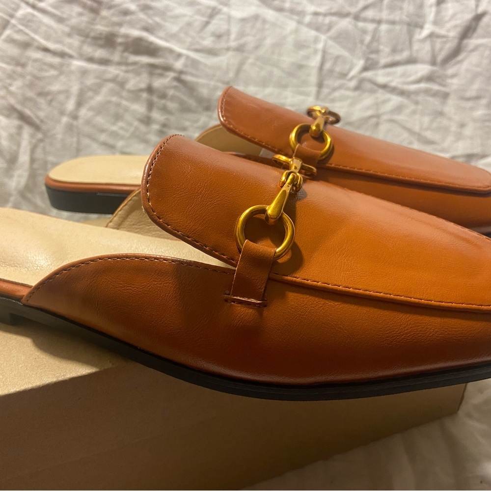 New in box- tan loafer mules